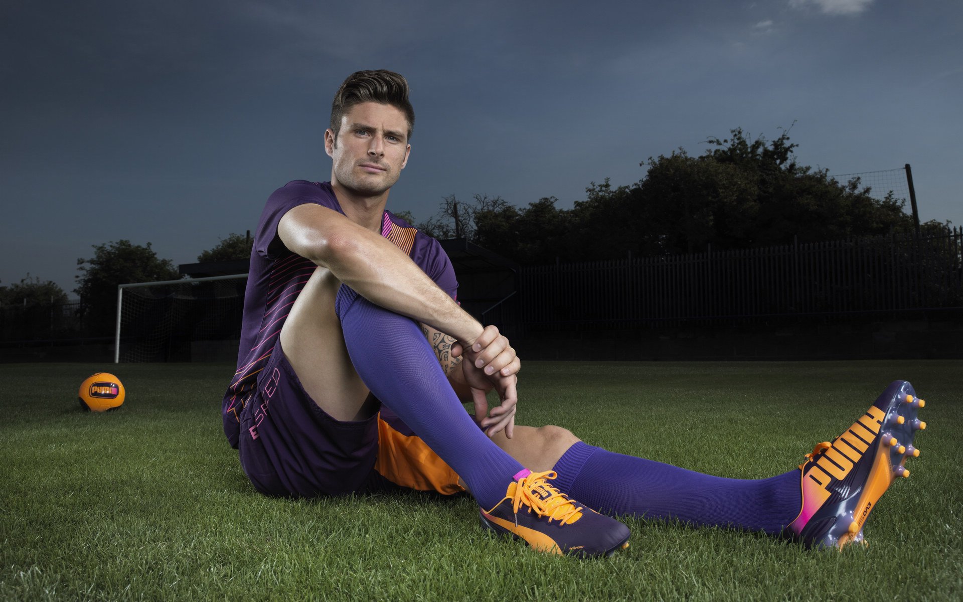 乔纳·隆戈：全黑队力量与速度的完美结合，乔纳莱勒简历