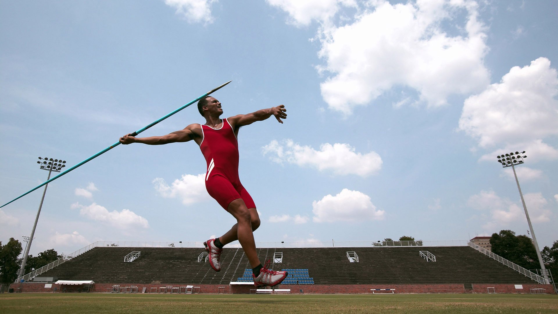 史密斯稳扎稳打锁定女子200米仰泳冠军，里约奥运会女子200米仰泳决赛视频